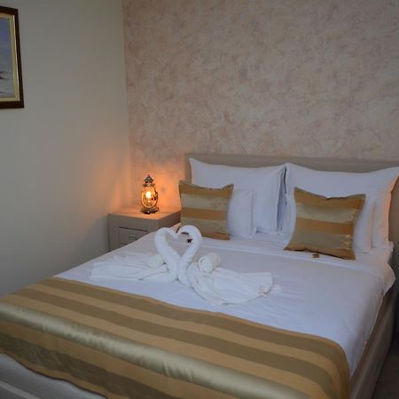Hotel Helada Тиват Экстерьер фото
